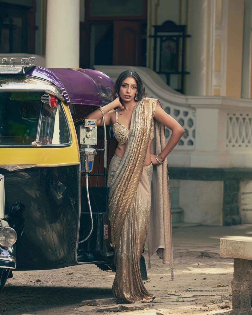 Shit shot in a pallod creations saree at the sabji mandi in pune. This place has a characteristic vibe which contrasts well with classy garments and fashion imagery